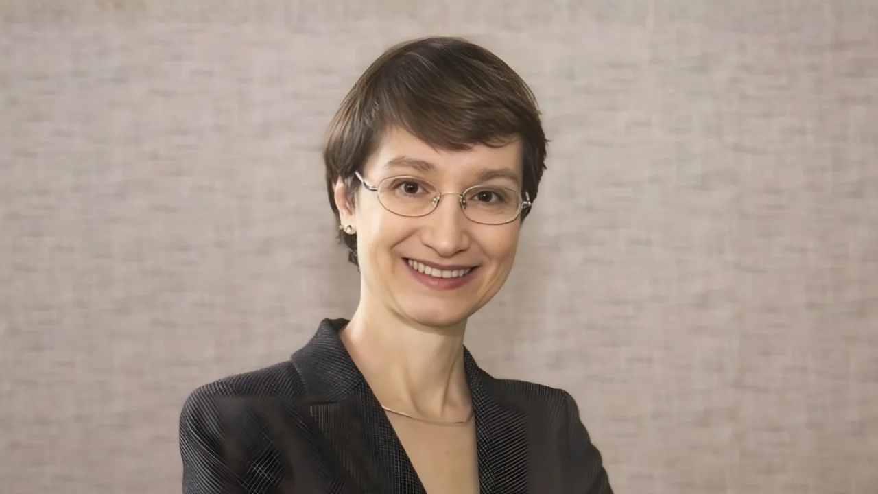 Elisabete Weiderpass on Cancer Prevention and Innovation on GZH Radio – IARC