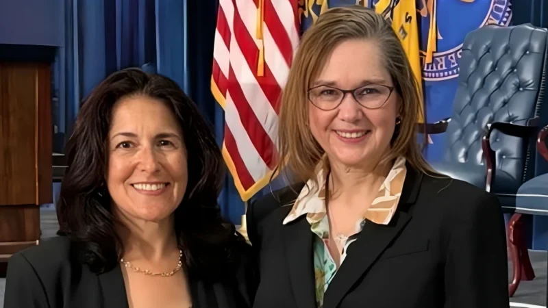 Trish Brown: Had the pleasure of attending the FDA announcement at HHS with Linda Genen