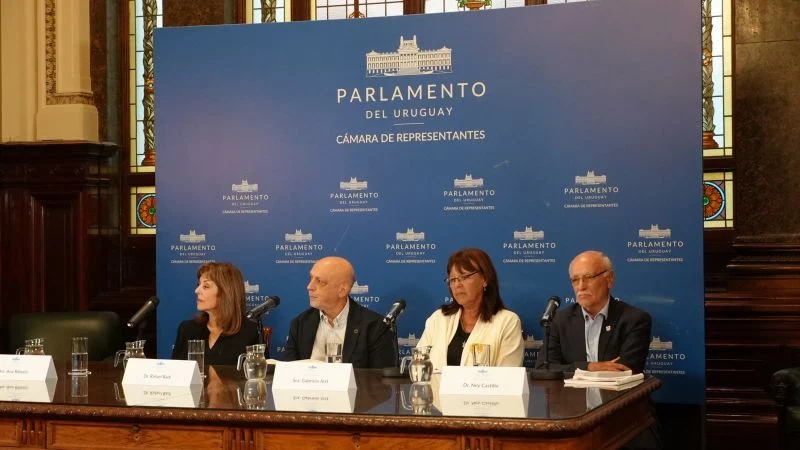 Ney Castillo Receives Contemporary Heroes of the Bicentennial Recognition in Uruguay - Fundación Pérez Scremini