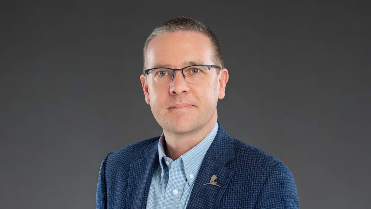 Joshua Burns: How the Neuromuscular Disorder CMT Progresses – St. Jude Children’s Research Hospital