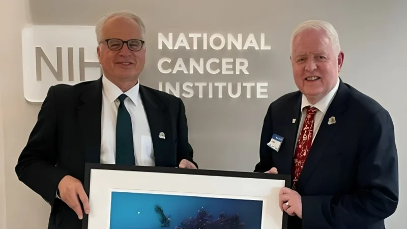 Mark Lawler: Presenting an AICRI Award to Stephen Chanock for His Stellar Career in Cancer Genetics