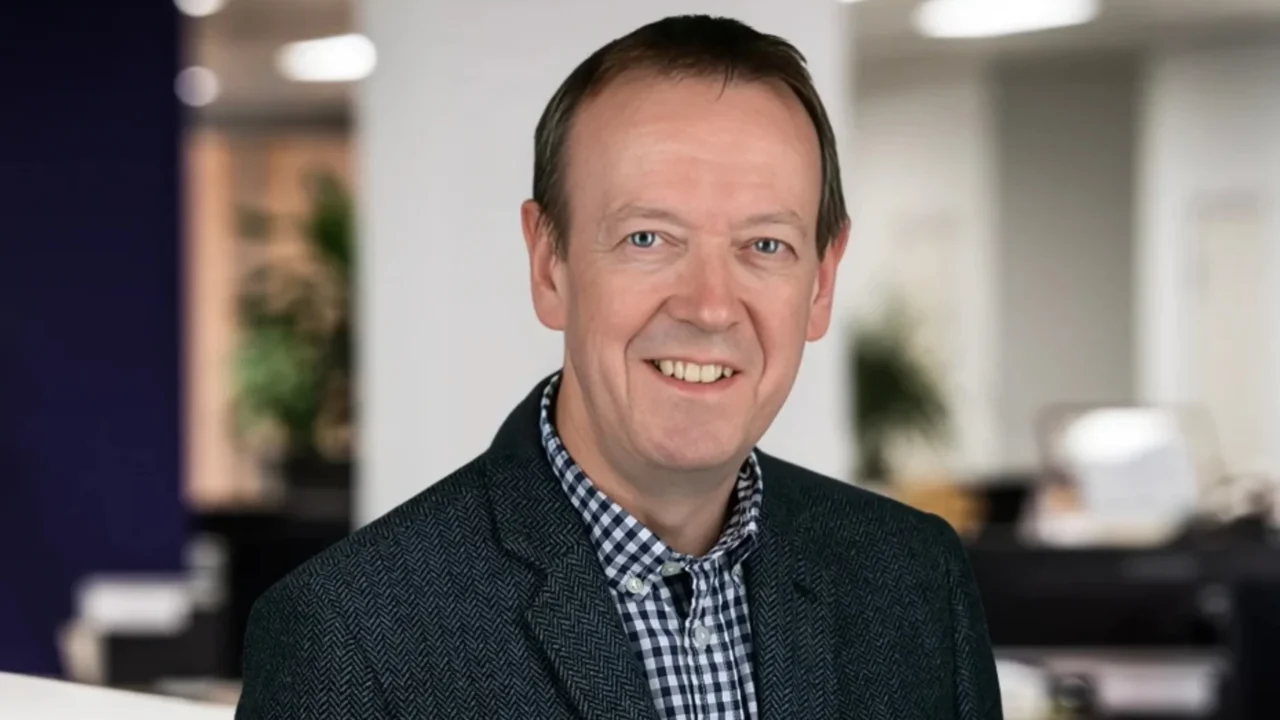 Andrew Wallace: Charity Cycle Ride for Cancer Research UK