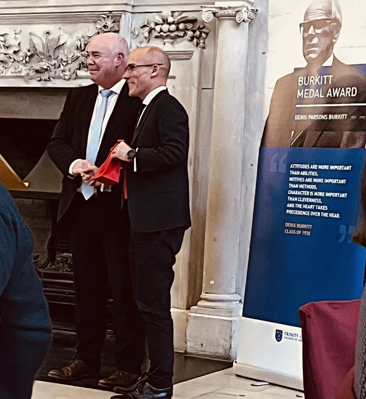 Jarushka Naidoo Congratulates Charles Swanton on Receiving the Dennis Burkitt Award