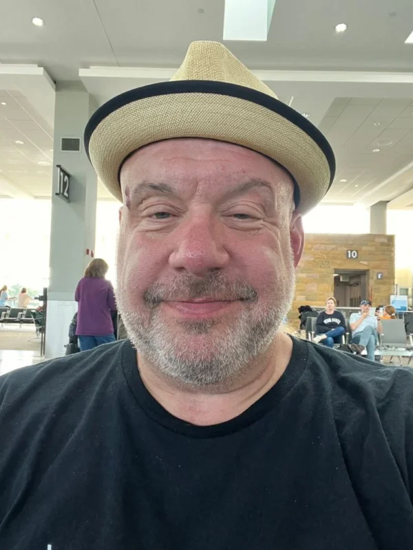  Michael Holtz