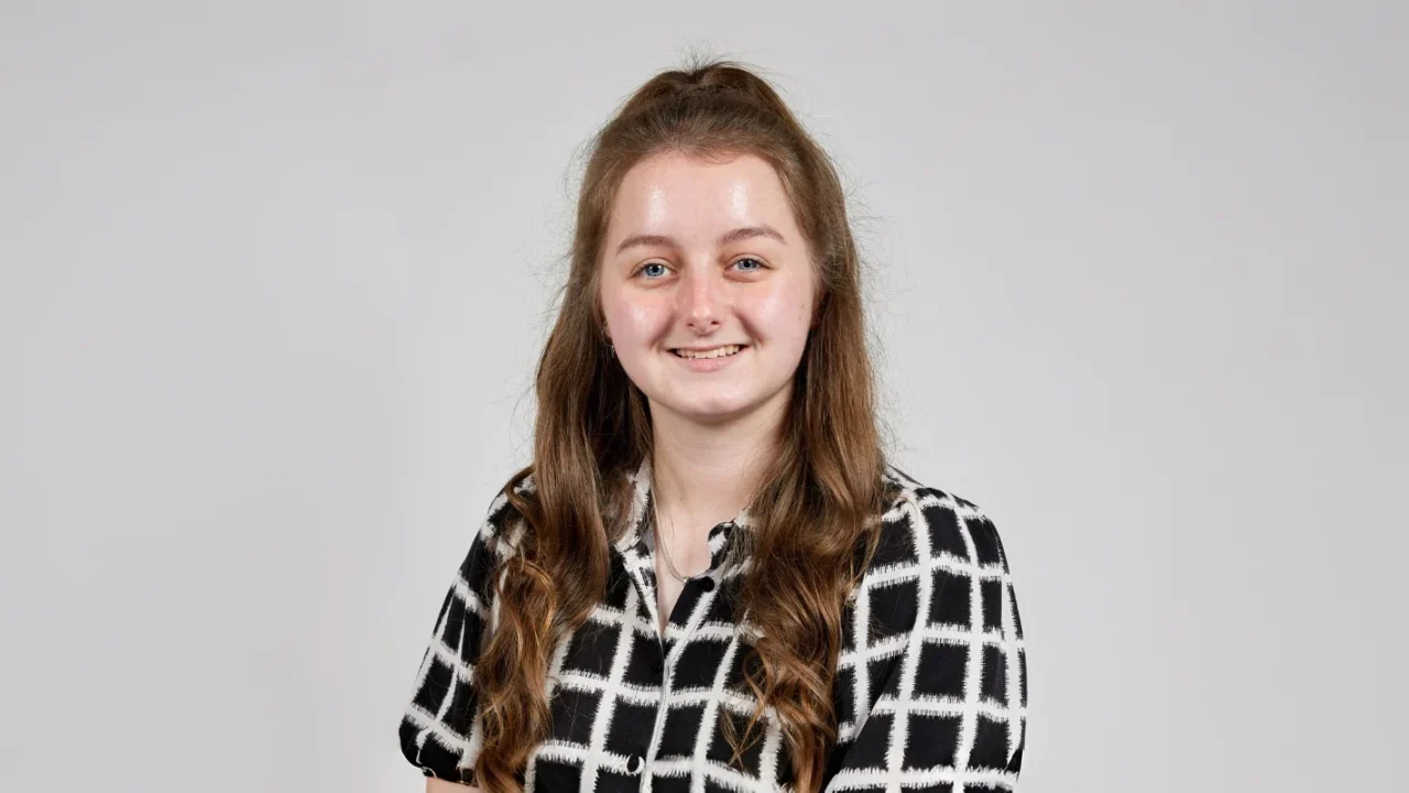 Rebekah Oldknow: I’m Running The Pretty Muddy 5K to Fundraise Money for Cancer Research UK