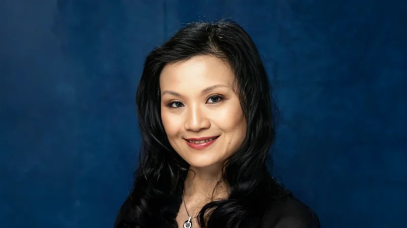 Zhizhi Fiske: Bringing a Little More Light Where There is Uncertainty