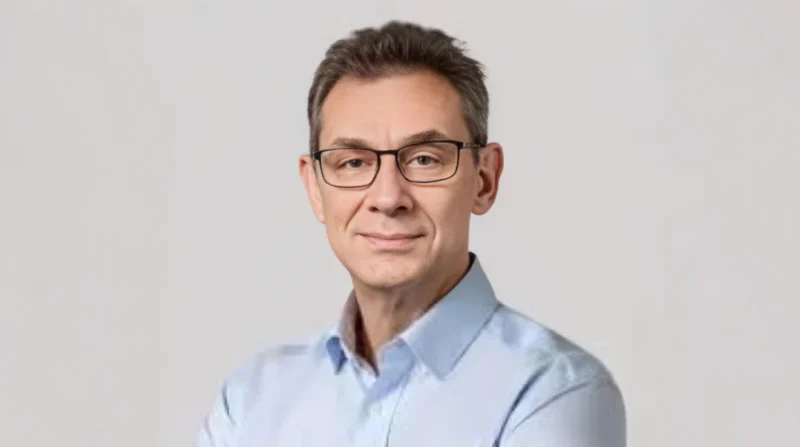 Albert Bourla: Five Summer Reads on Science, Leadership, Cancer, and Hope