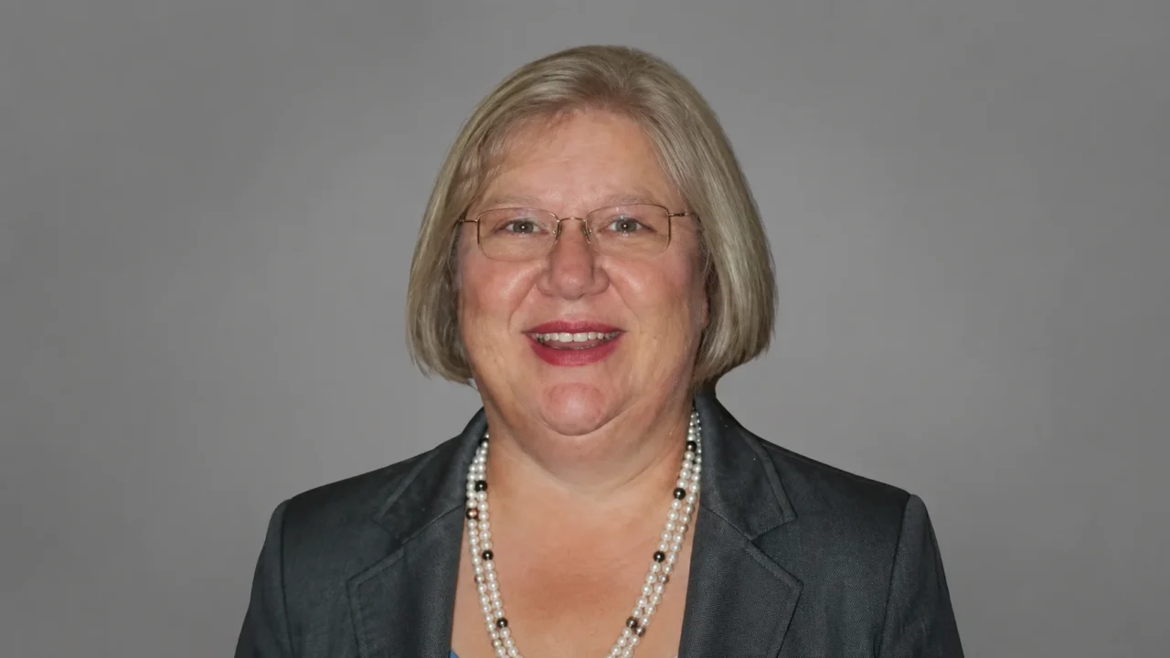 Linda Greeff: Providing Relevant Clinical Knowledge on Psychosocial Oncology Care