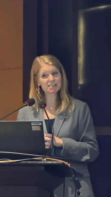 Sewanti Limaye: Stellar Presentation of Crown Trial Data 2 Sewanti Limaye