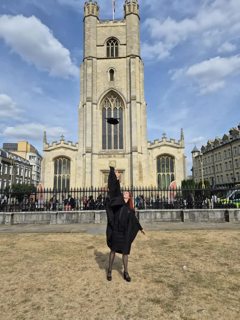 Katie-Lou White: Completing My PhD Thesis on Multispectral Endoscopes for Early Cancer Detection 2 Katie-Lou White