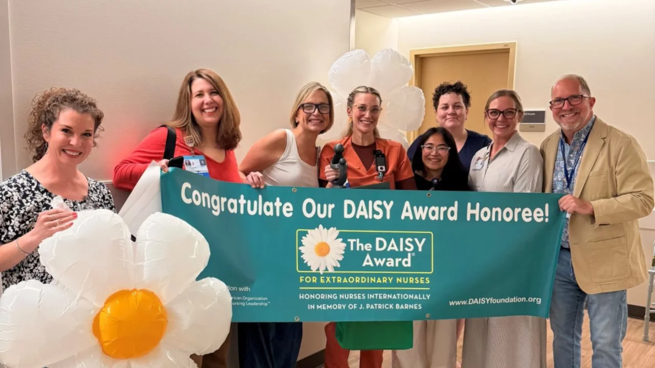 Joel Helmke: OHSU Knight Cancer Hospital Celebrates Its First Daisy Award Winner