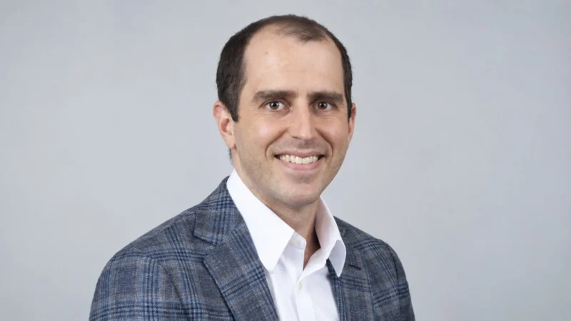 Tom Roberts Named Clinical Director and Interim Program Director of Head and Neck Medical Oncology at Mass General Brigham
