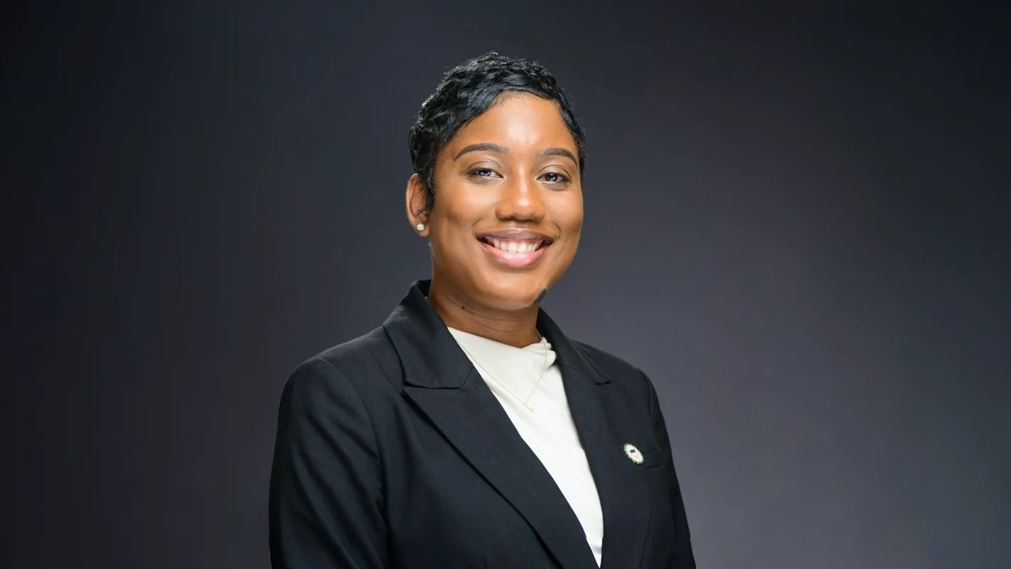 Alicia Rowe