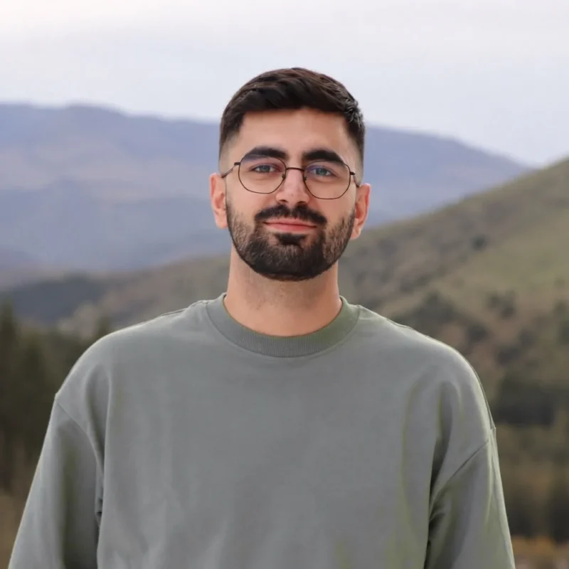 Aren Petrosyan, MD