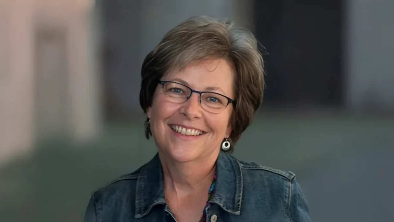 Janice Cowden Highlights $50 M Gift From Rob and Karen Hale to BCRF and Calls for Donations to METAvivor