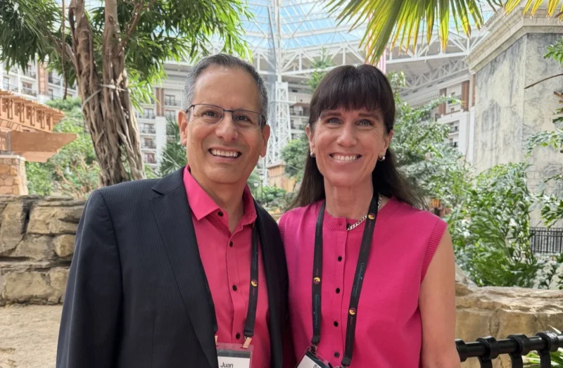 Starting off the 8th Annual Summit by Honoring Rachna Shroff - Cholangiocarcinoma Foundation 2 Starting off the 8th Annual Summit by Honoring Rachna Shroff - Cholangiocarcinoma Foundation