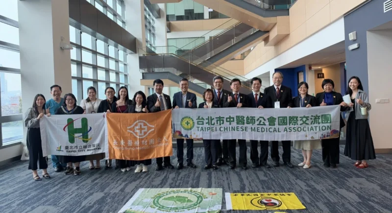 Alexandre Chan Welcomes Chang Gung Memorial Hospital Delegation - NCCS 2 Alexandre Chan