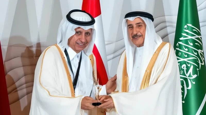 H.E. Sheikh Dr. Khalid bin Jabor Al Thani Receives GCC Recognition for Weacom Platform – Qatar Cancer Society